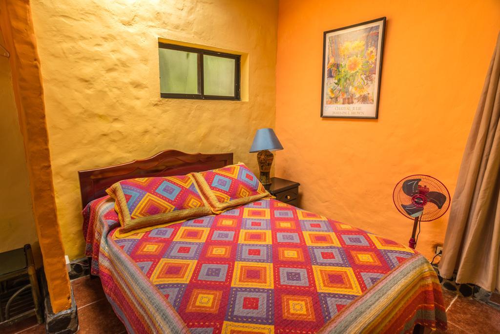 Casa Madre Tierra Hotel Vilcabamba Esterno foto